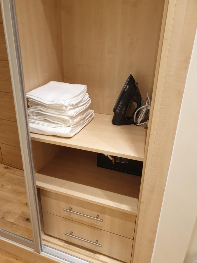 London Luxury Apartments 5 Min Walk From Ilford Station, With Free Parking Free Wifi المظهر الخارجي الصورة