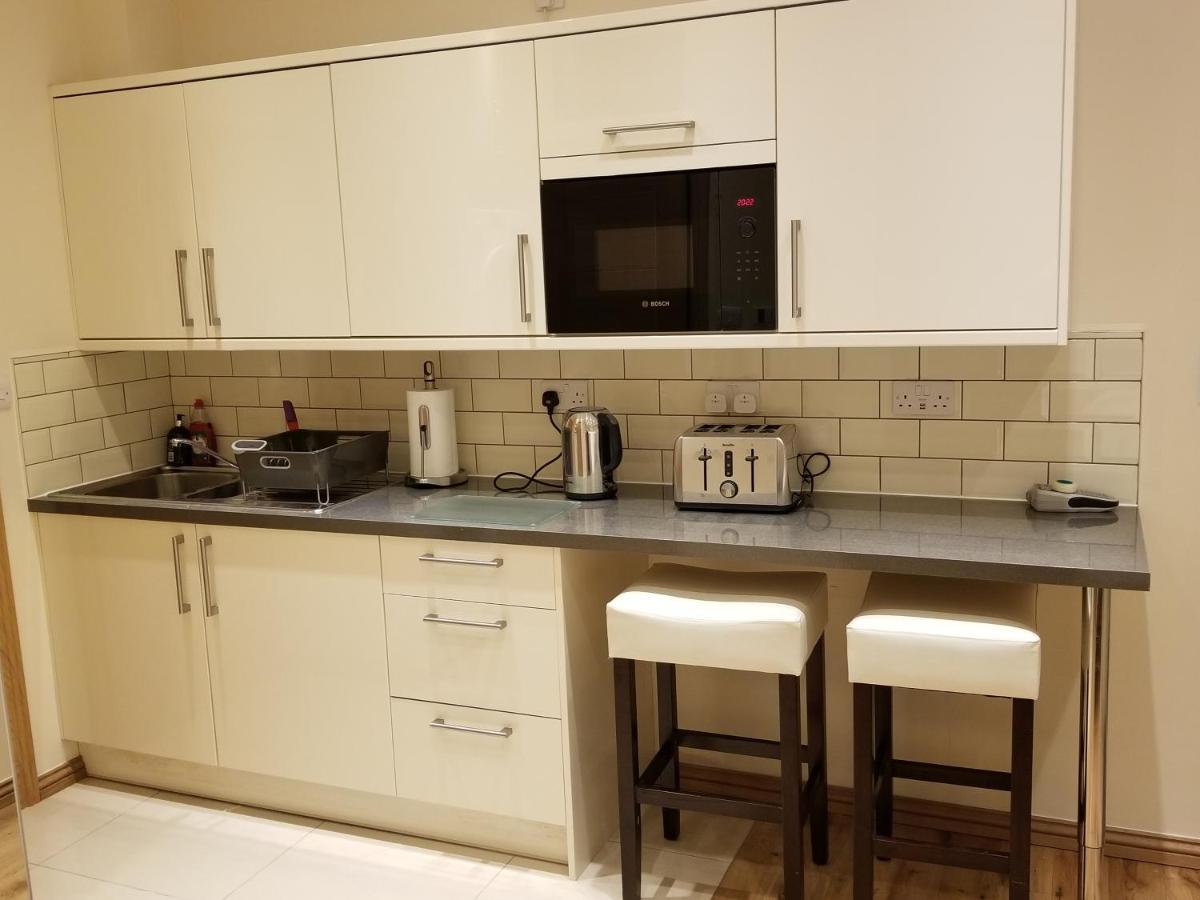 London Luxury Apartments 5 Min Walk From Ilford Station, With Free Parking Free Wifi المظهر الخارجي الصورة