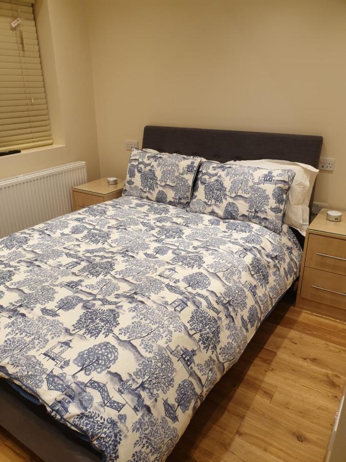 London Luxury Apartments 5 Min Walk From Ilford Station, With Free Parking Free Wifi المظهر الخارجي الصورة