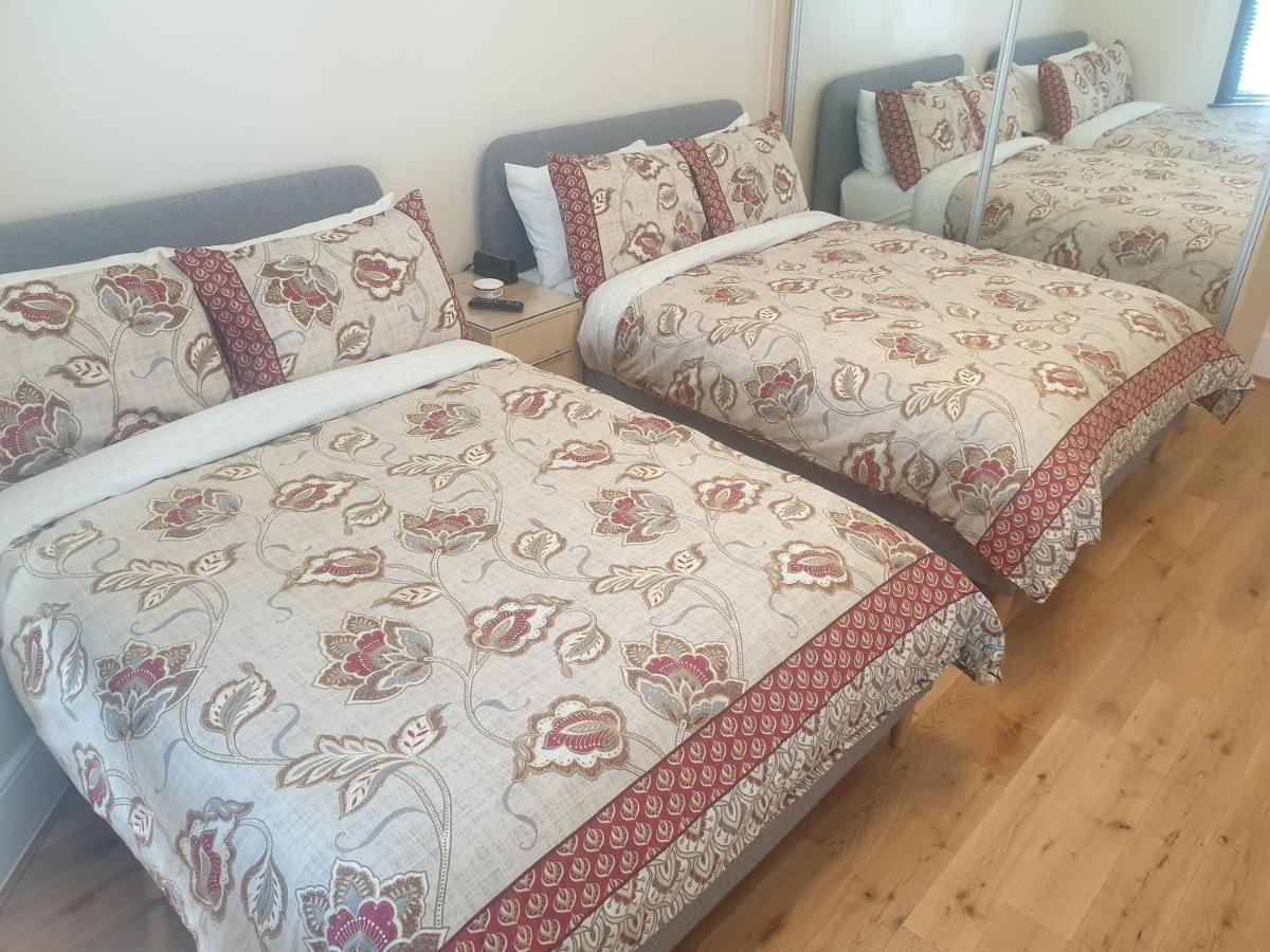 London Luxury Apartments 5 Min Walk From Ilford Station, With Free Parking Free Wifi المظهر الخارجي الصورة