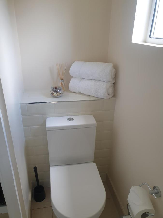 London Luxury Apartments 5 Min Walk From Ilford Station, With Free Parking Free Wifi المظهر الخارجي الصورة